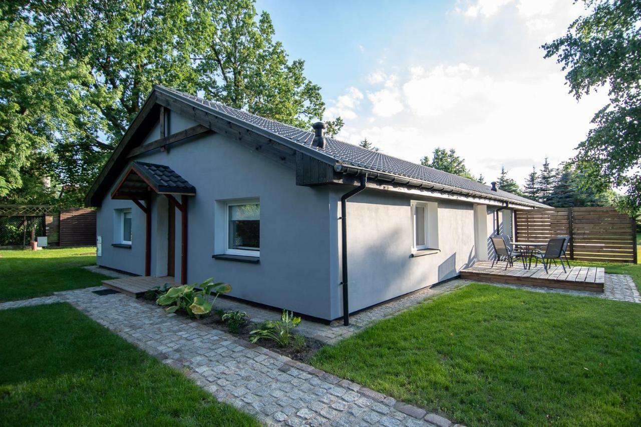 Apartamenty Podwarszawskie Stara Wies  Exteriör bild