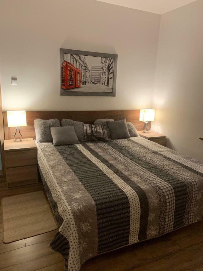 Apartamenty Podwarszawskie Stara Wies  Exteriör bild