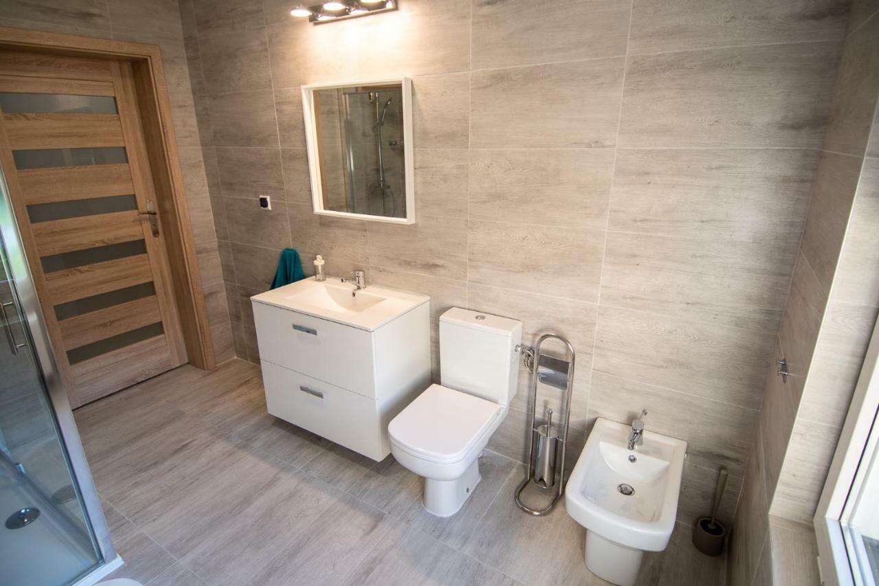 Apartamenty Podwarszawskie Stara Wies  Exteriör bild