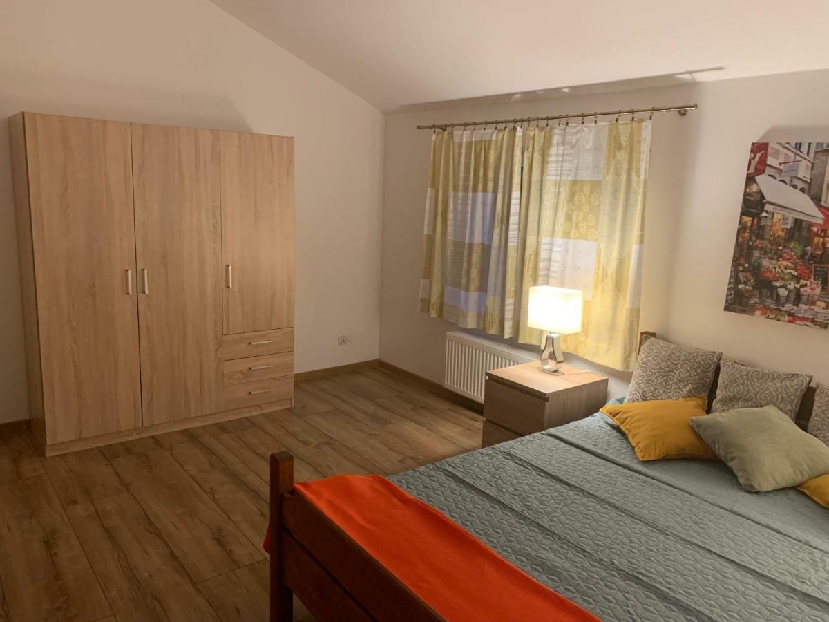 Apartamenty Podwarszawskie Stara Wies  Exteriör bild