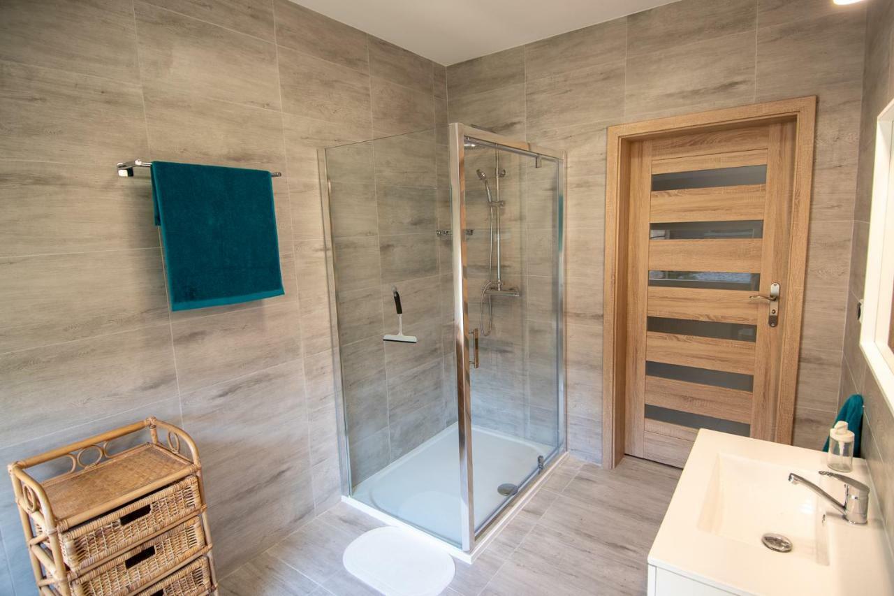 Apartamenty Podwarszawskie Stara Wies  Exteriör bild