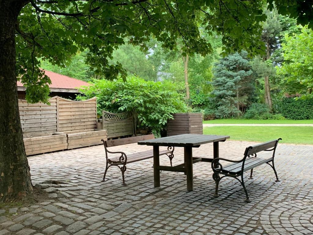 Apartamenty Podwarszawskie Stara Wies  Exteriör bild